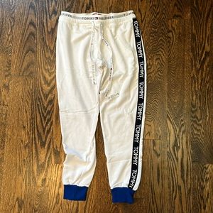Tommy Hilfiger women’s joggers size small